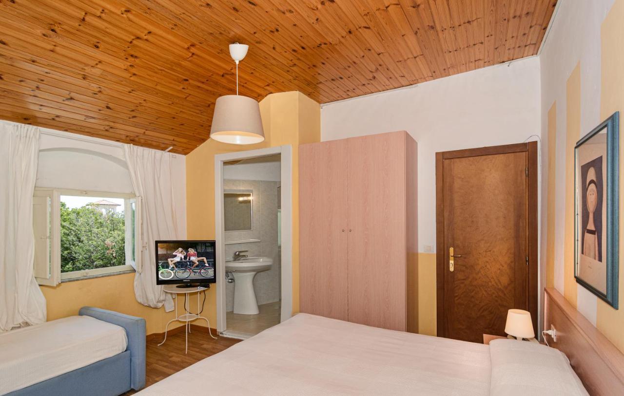 Albergo Villa Gradita フォルテ・デイ・マルミ エクステリア 写真